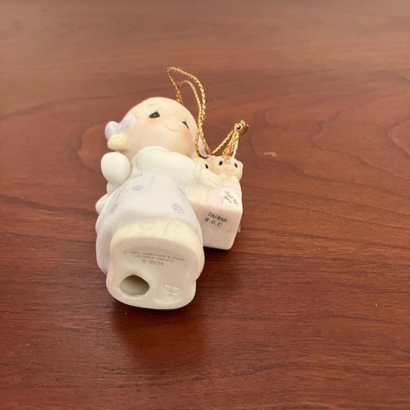 Precious Moments - To Thee With Love (ornament) - E-0534 - 1983 - Picture 6 of 7
